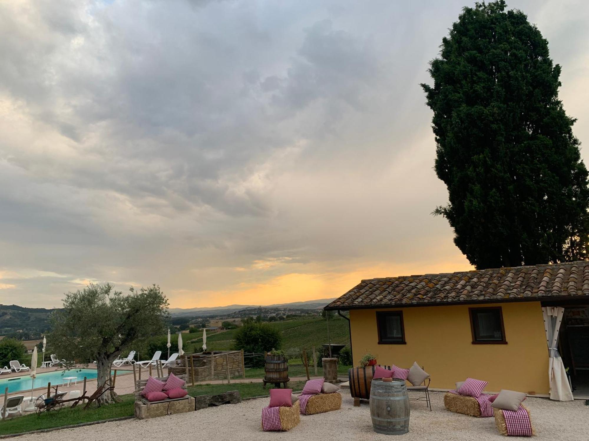 Agriturismo Il Divin Casale Torgiano Εξωτερικό φωτογραφία